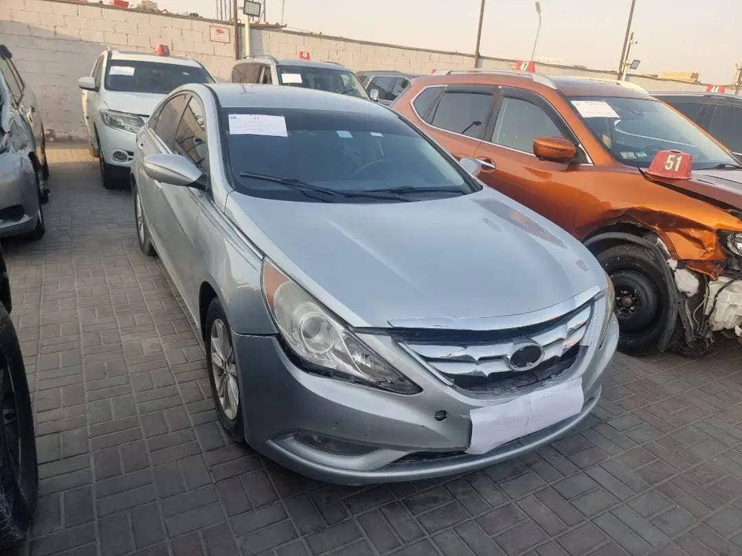 HYUNDAI SONATA 2011 vehicle photo HYUNDAI SONATA 2011 vehicle photo