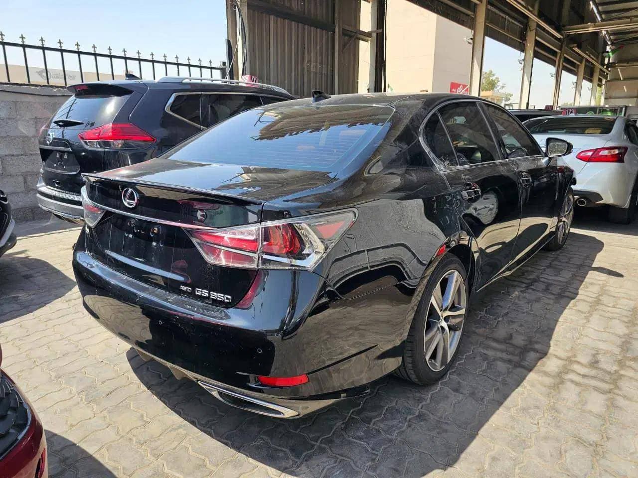 LEXUS GS 350 2016 view 9 LEXUS GS 350 2016 view 9