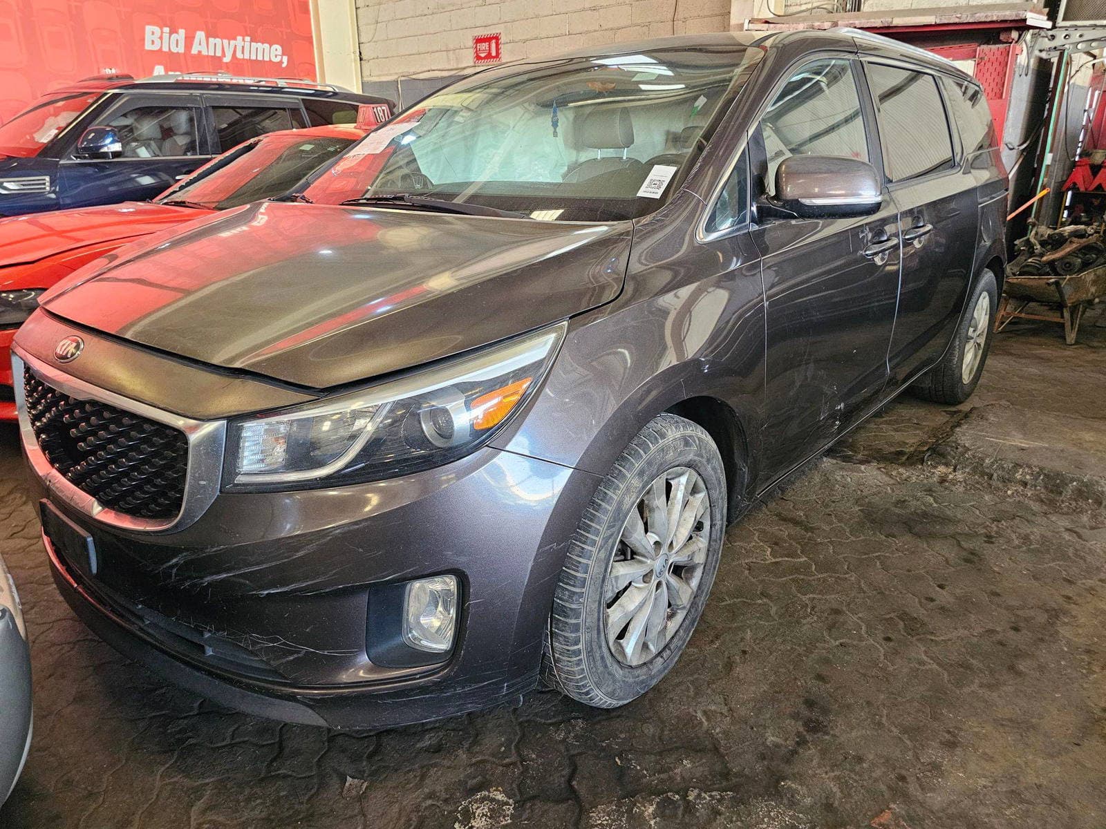 KIA SEDONA 2016 view 2 KIA SEDONA 2016 view 2