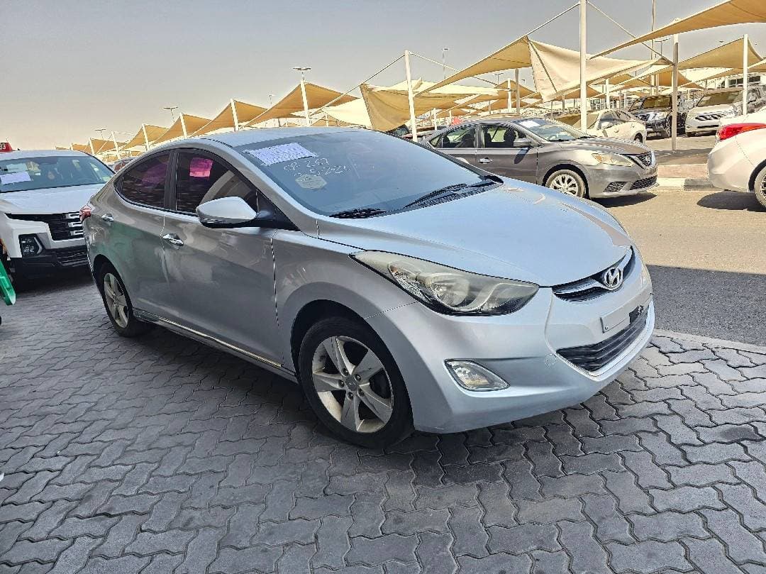 HYUNDAI AVANTE 2013 vehicle photo HYUNDAI AVANTE 2013 vehicle photo
