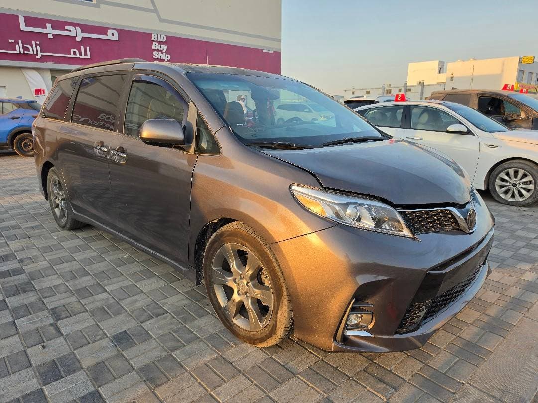 TOYOTA SIENNA 2016 vehicle photo TOYOTA SIENNA 2016 vehicle photo