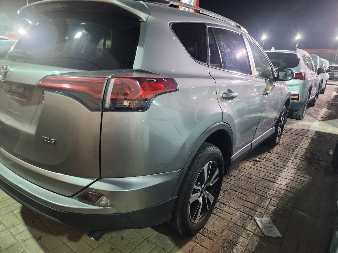 TOYOTA RAV4 2018 view 1 TOYOTA RAV4 2018 view 1