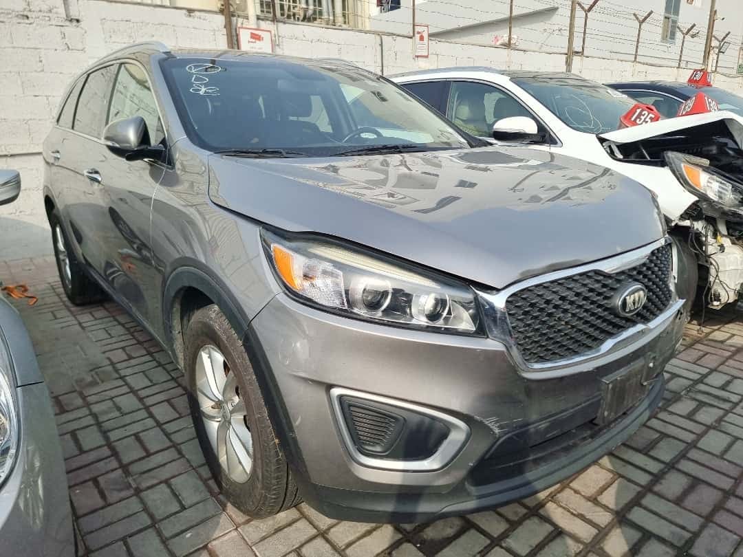 KIA SORENTO - Exterior KIA SORENTO - Exterior