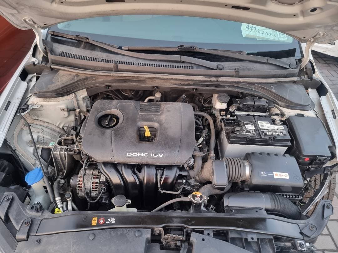 HYUNDAI ELANTRA 2018 view 9 HYUNDAI ELANTRA 2018 view 9