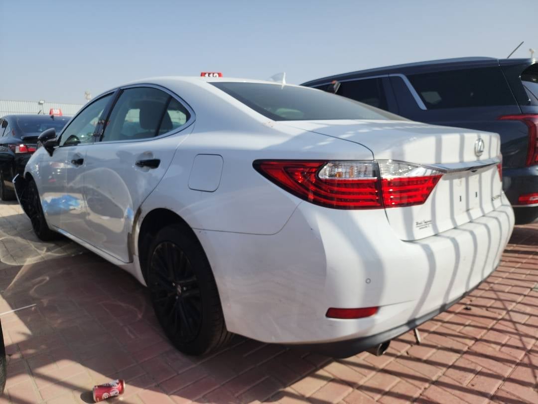 LEXUS ES 350 - Exterior LEXUS ES 350 - Exterior
