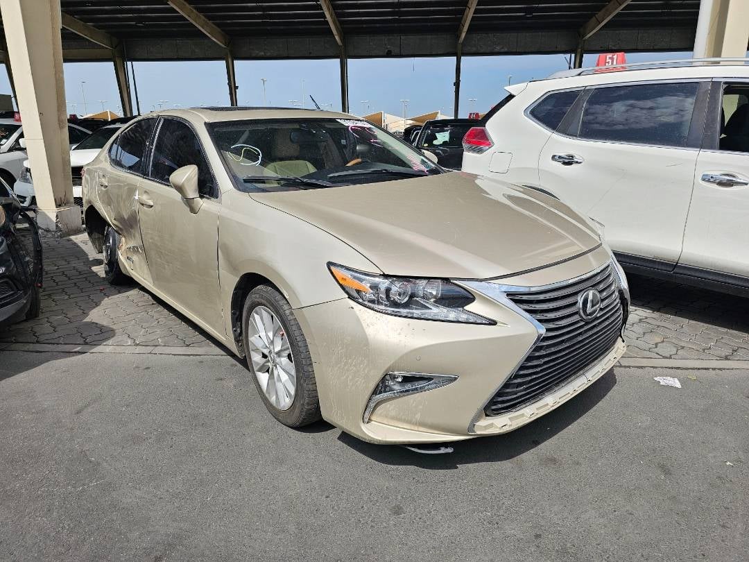 LEXUS ES 300H 2014 view 1 LEXUS ES 300H 2014 view 1