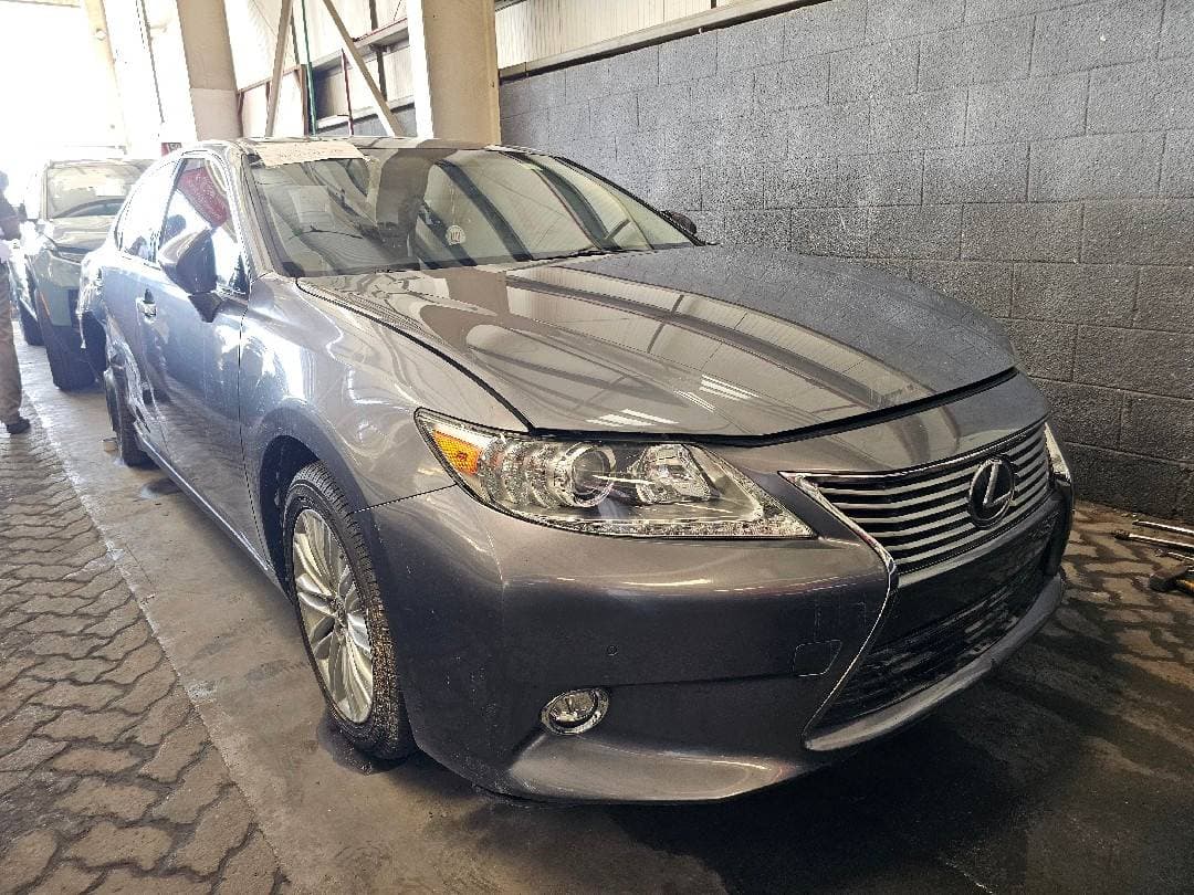 LEXUS ES 350 2015 vehicle photo LEXUS ES 350 2015 vehicle photo
