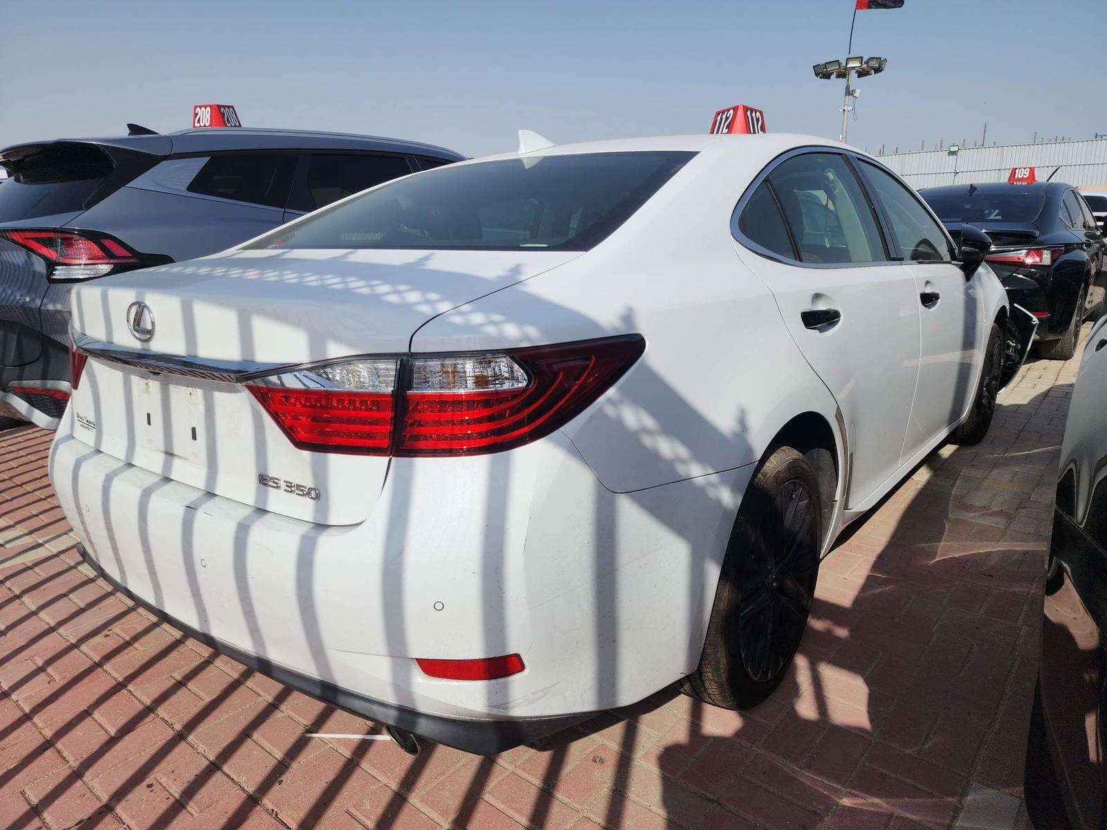 LEXUS ES 350 - Exterior LEXUS ES 350 - Exterior