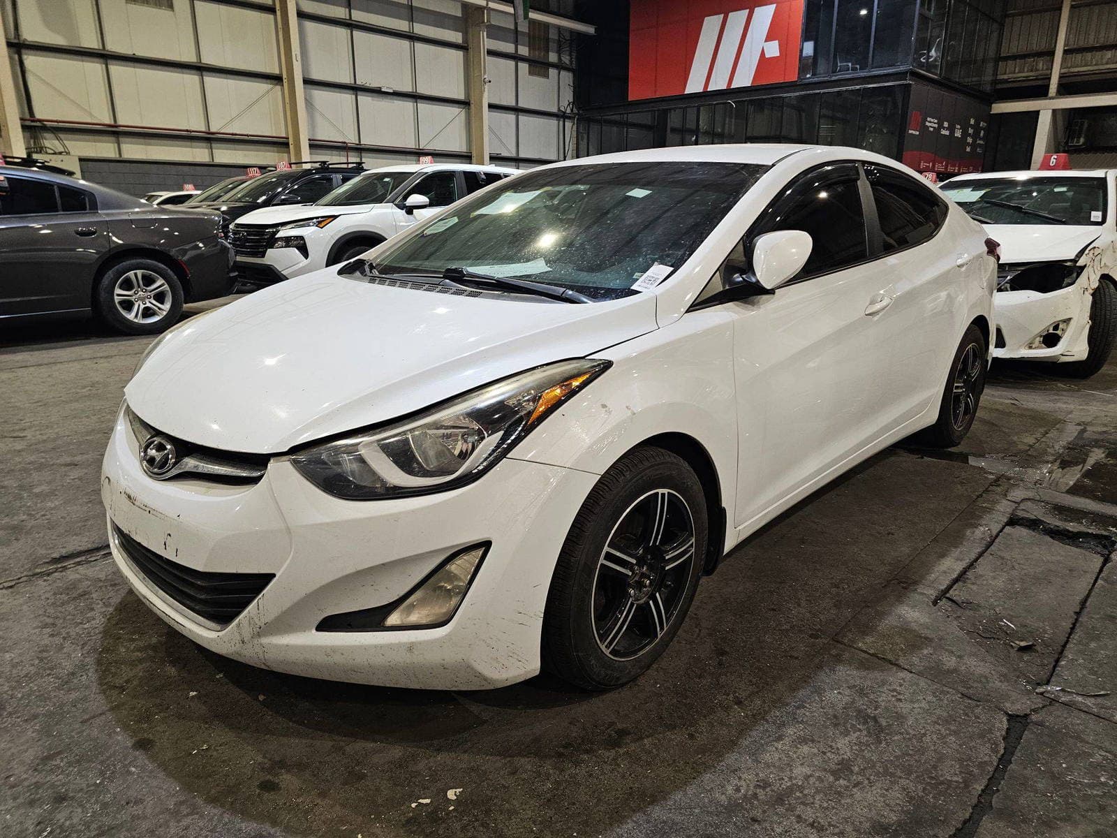 HYUNDAI ELANTRA 2015 view 2 HYUNDAI ELANTRA 2015 view 2