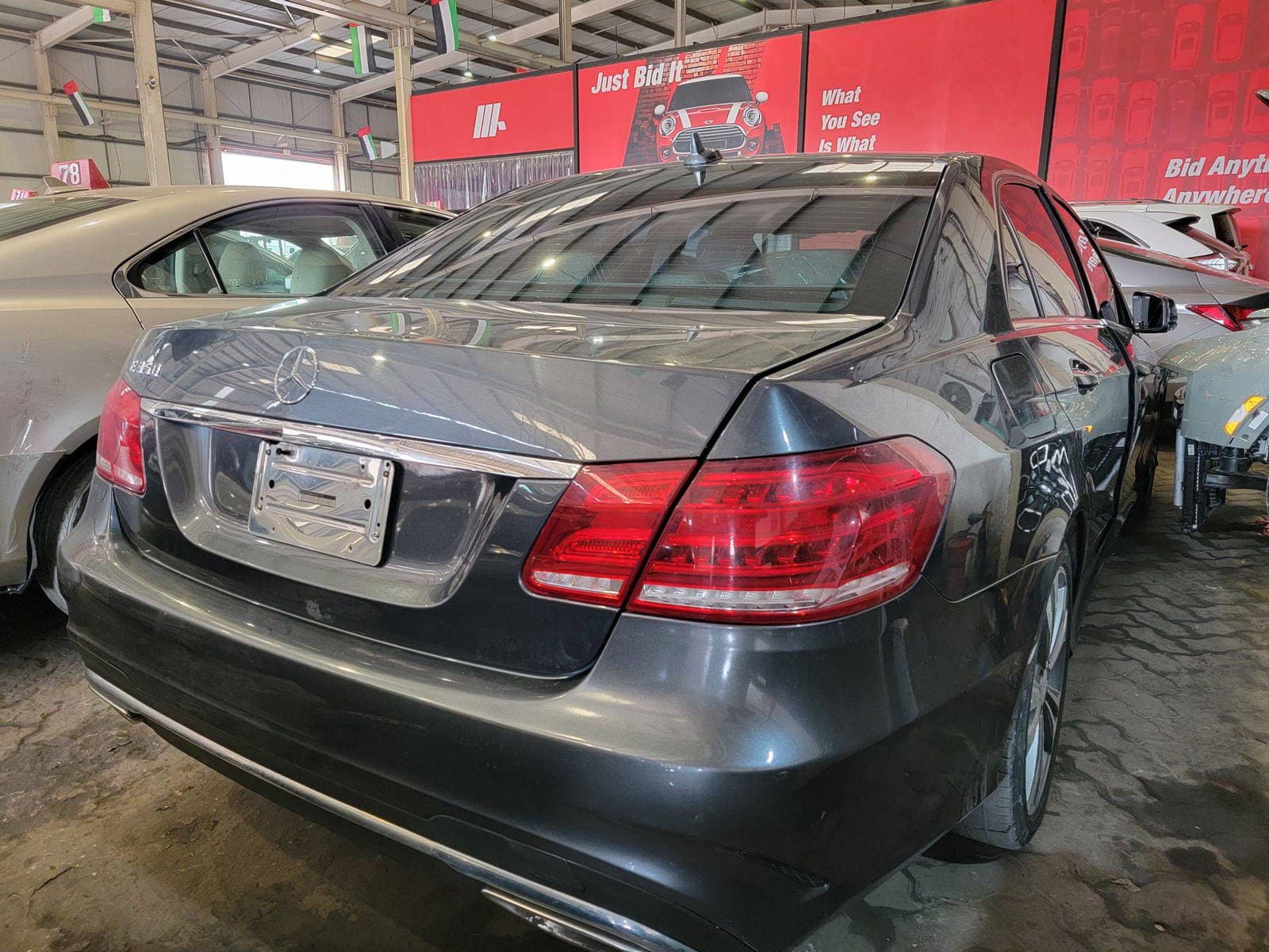 MERCEDES BENZ E 350 - Exterior MERCEDES BENZ E 350 - Exterior