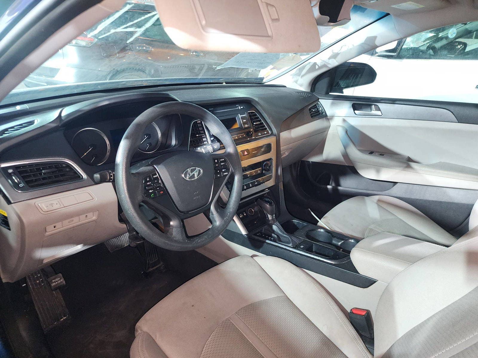 HYUNDAI SONATA 2015 view 16 HYUNDAI SONATA 2015 view 16