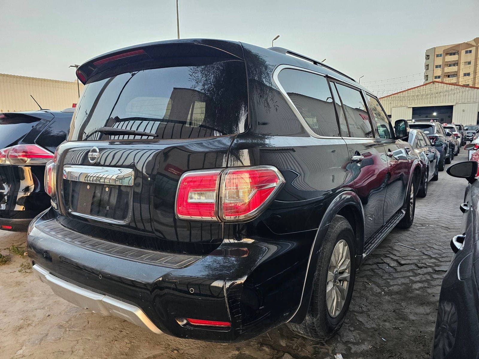 NISSAN ARMADA 2017 view 2 NISSAN ARMADA 2017 view 2