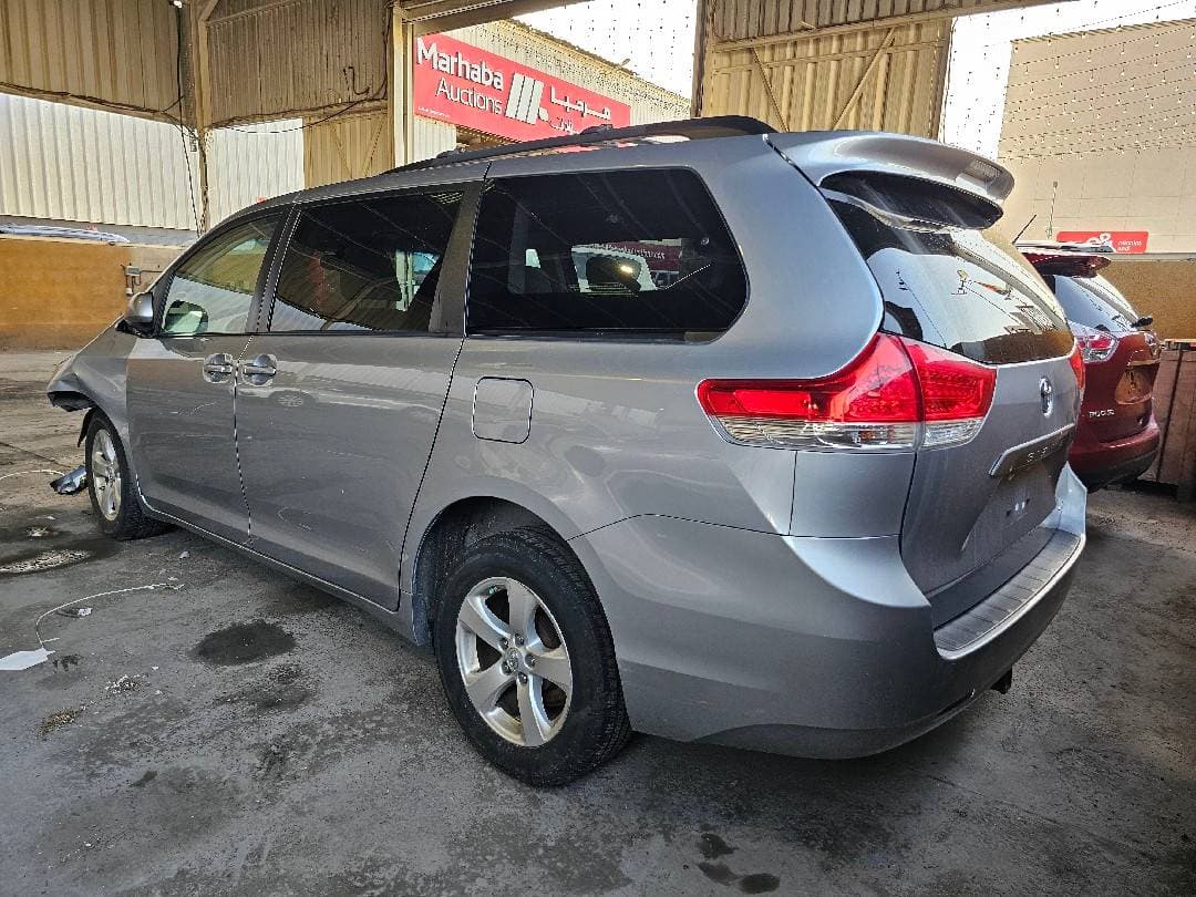 TOYOTA SIENNA 2014 vehicle photo TOYOTA SIENNA 2014 vehicle photo