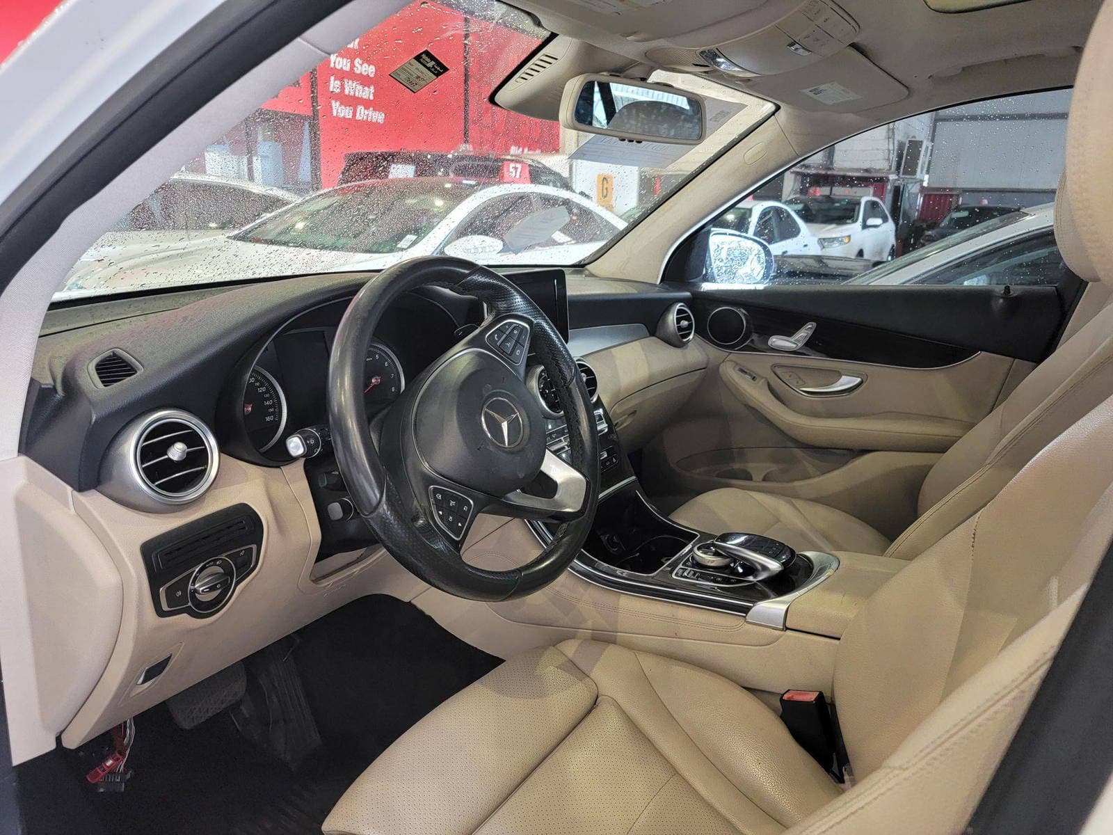 MERCEDES BENZ GLC-300 2016 view 7 MERCEDES BENZ GLC-300 2016 view 7