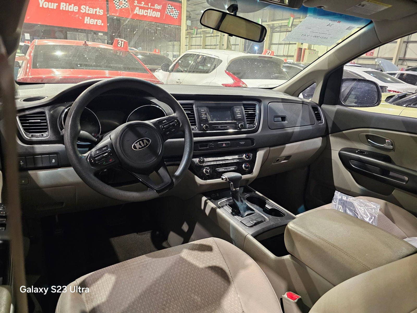 KIA SEDONA 2018 view 7 KIA SEDONA 2018 view 7